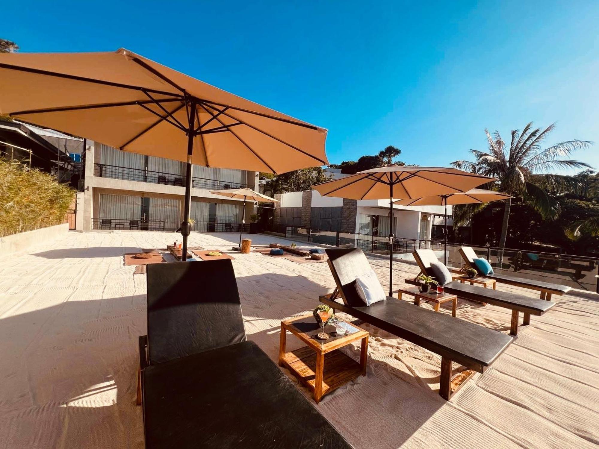 Casa Escondida Anilao Resort And Dive Center Mabini  Exterior photo